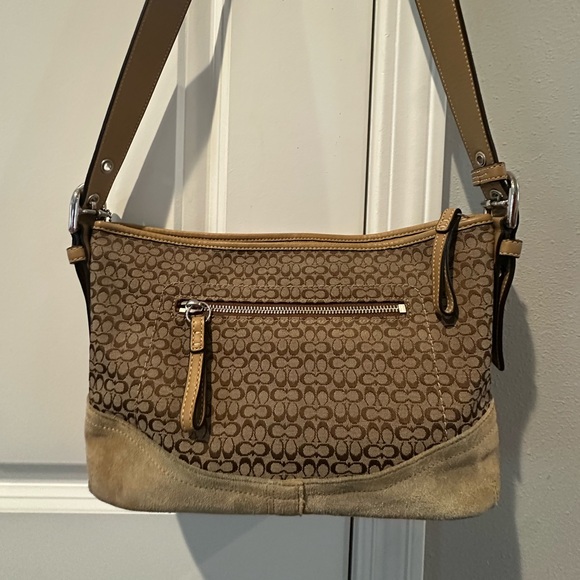 Y2K COACH Soho Hamptons Classic Convertible
Shoulder Crossbody Bag. - Picture 7 of 12